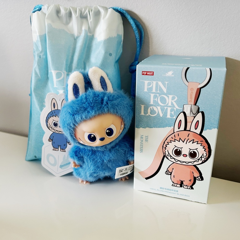 Pop Mart The Monster 4.0 Letter O